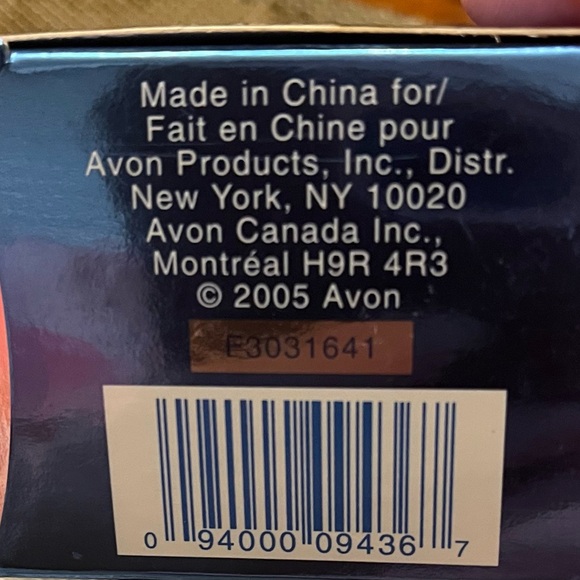 New In Box. 2005 Avon Silver Anchor
Necklace With 28" Chain - Picture 6 of 10